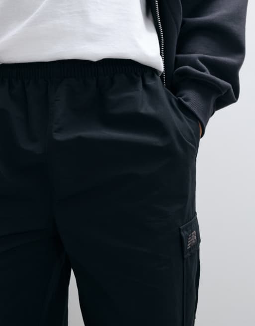 New Balance – Cargohose aus Webstoff in Schwarz, 2 von 5
