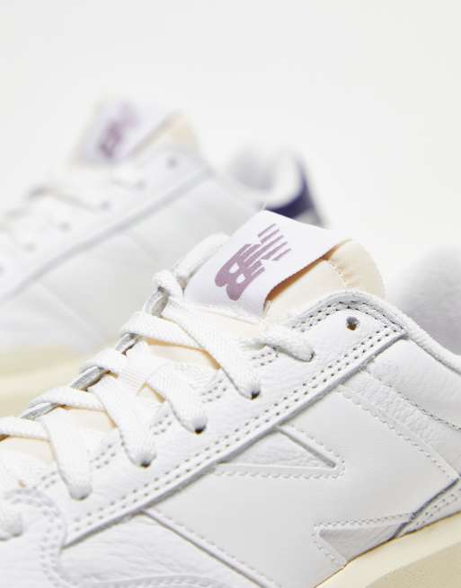 New Balance - CT302 - Hvide og marineblå flatform-sneakers, 2 af 4