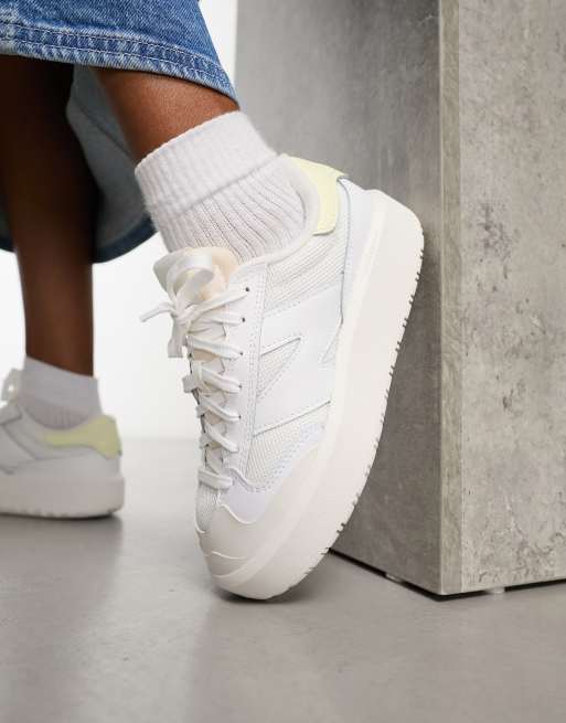 New balance 530 trainers best sale in off white and yellow