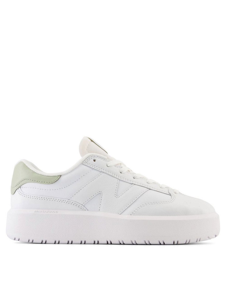 New Balance Ct302 trainers in white