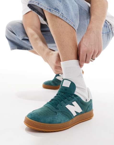 New Balance – CT500 – Sneaker in Dunkelgrün und Weiß - view 1