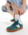 Thumbnail 1 van 4