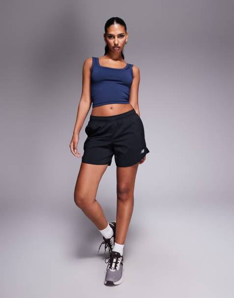New Balance - Essential - 5 inch short in zwart - view 1