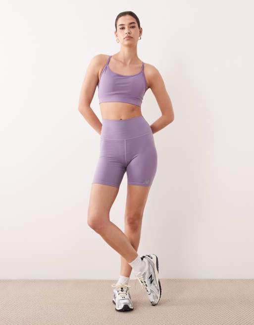 New Balance – Essential Yoga – Lila sportbehå, 4 av 4