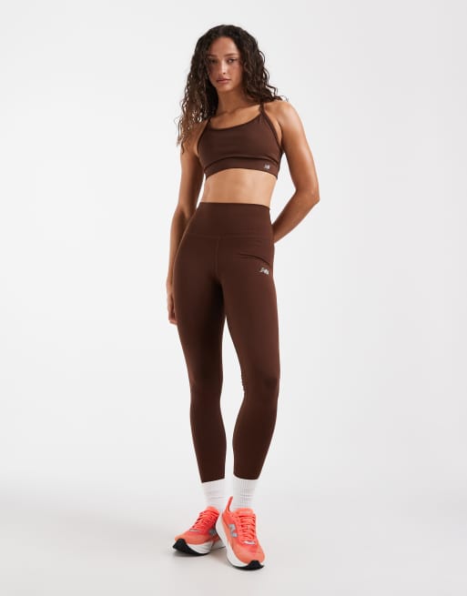 New Balance – Essential Yoga – Mörkbrun sportbehå, 3 av 4