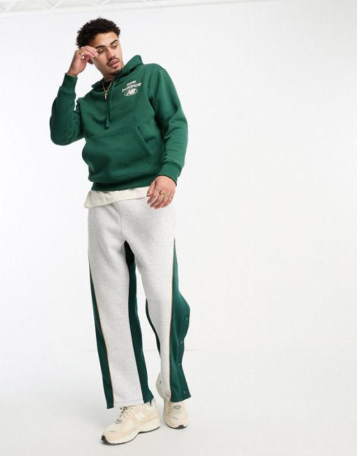 New Balance Essentials Novelty Sweatshirt In Green for Men