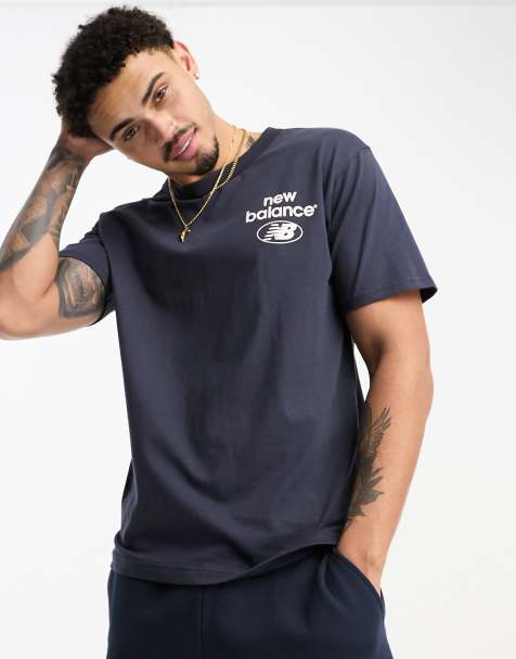 New Balance - Essentials Novelty - T-shirt met logo in marineblauw - view 1
