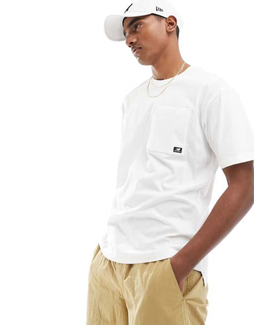 New Balance - Essentials Reimagined - T-shirt a maniche corte bianca in jersey di cotone
