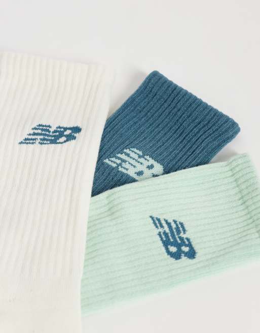New Balance everyday seasonal crew socks 3 pack in white, 2 of 3