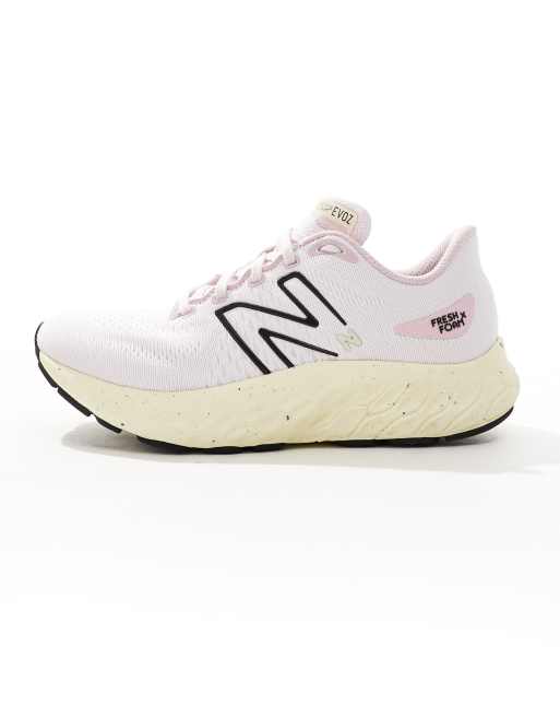 New Balance - Evoz - Hardloopsneakers in lichtroze, 2 van 5