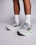 [New Balance] New Balance Evoz running trainers in grey and green 40 GREY
