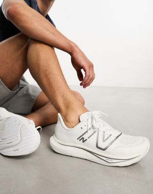 New Balance FCX trainers in white