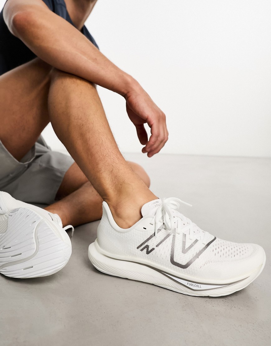 new balance fcx trainers in white