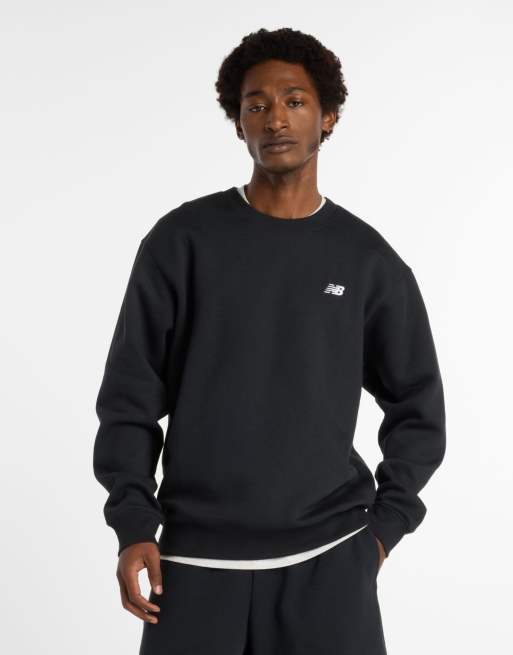 New Balance - Felpa girocollo nera in pile con grafica lineare