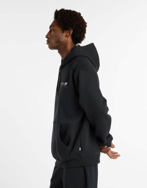 New Balance - Felpa nera in pile con cappuccio e grafica lineare, 2 di 4