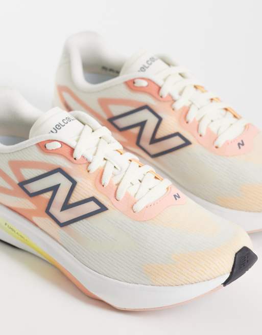 New Balance Flite-R dames hardloopsneakers in wit en oranje, 4 van 5