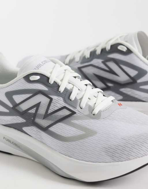 New Balance Flite-R running trainers in white and grey, 4 of 5