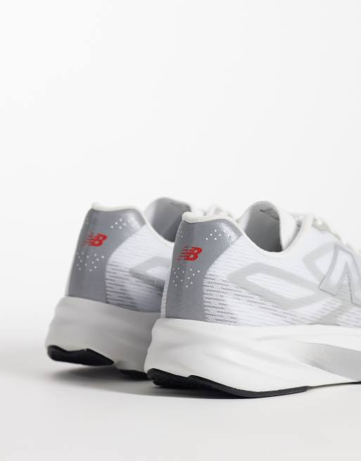 New Balance Flite-R running trainers in white, 2 of 5