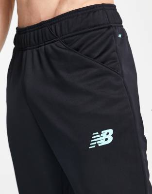 new balance football joggers