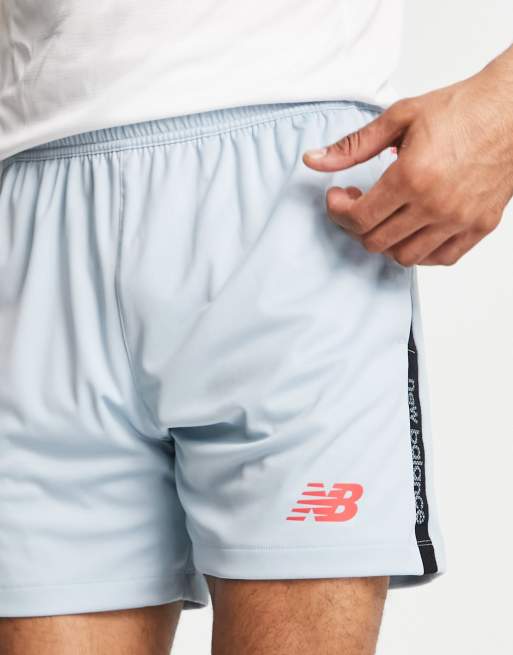 New Balance Football Shorts in Blau und Rot exklusiv bei ASOS ASOS