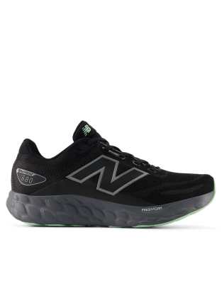 New Balance - Fresh Foam 680 v8 - Wasserfeste Sneaker in Schwarz