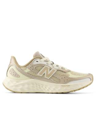New Balance - Fresh Foam Arishi V4 Tiralux - Sneaker in Incense-Neutral