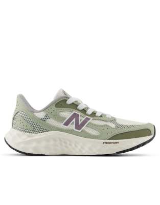 New Balance - Fresh Foam Arishi V4 Tiralux - Sneaker in Meersalz-Weiß