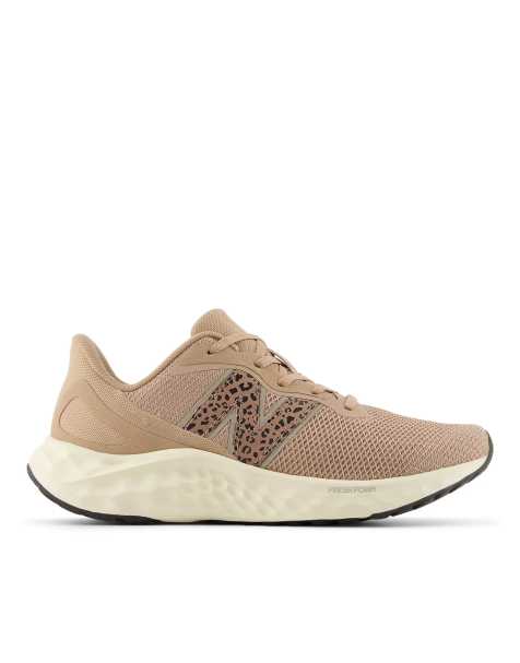 New Balance - Fresh Foam Arishi v4 - Baskets - Marron - view 1