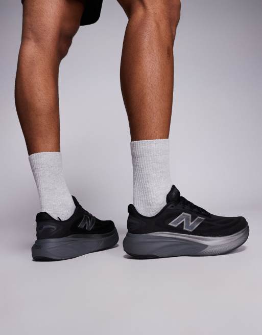 New Balance Fresh Foam More Running trainers in black, 5 of 5
