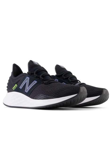 New Balance Fresh foam roav trainers in black - view 1