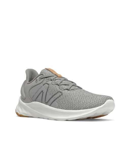 New balance shop roav trainers