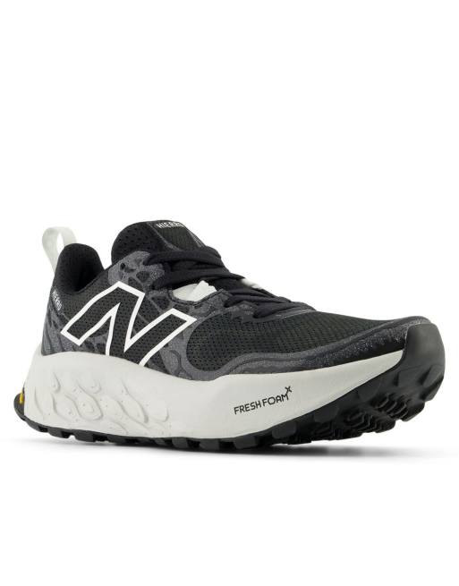 New Balance Fresh Foam x Hierro v8 trail running trainers in black, 2 of 5