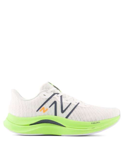 New Balance Fuelcell Propel v4 running trainers in white