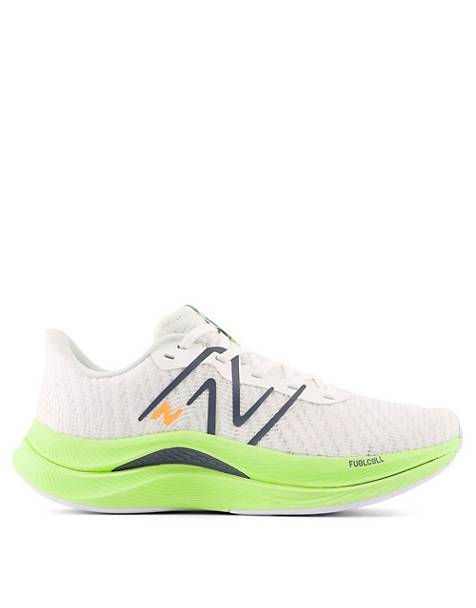 New Balance Fuelcell Propel v4 running trainers in white