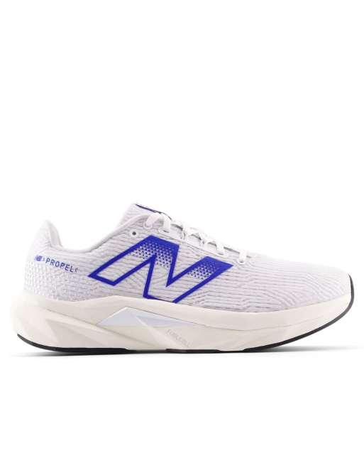 New Balance - FuelCell Propel V5 - Baskets - Blanc