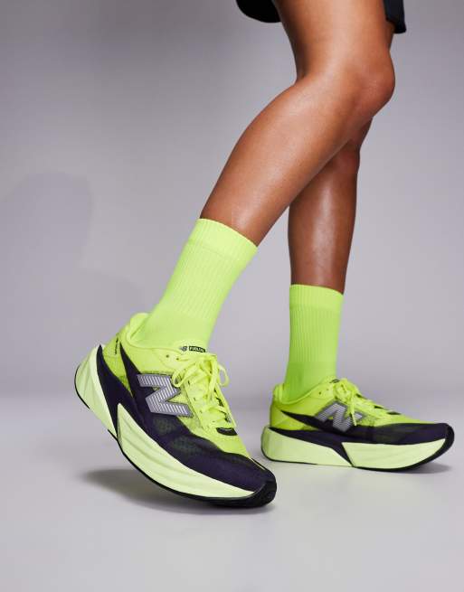 New Balance - Fuelcell Rebel v5 - Baskets de course - Vert fluo/noir, 3 de 5