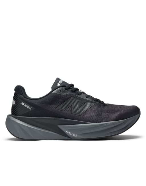 New Balance - Fuelcell Rebel v5 - Hardloopsneakers in drievoudig zwart