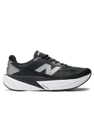 New Balance – FuelCell Rebel V5 – Herren-Sneaker in Schwarz