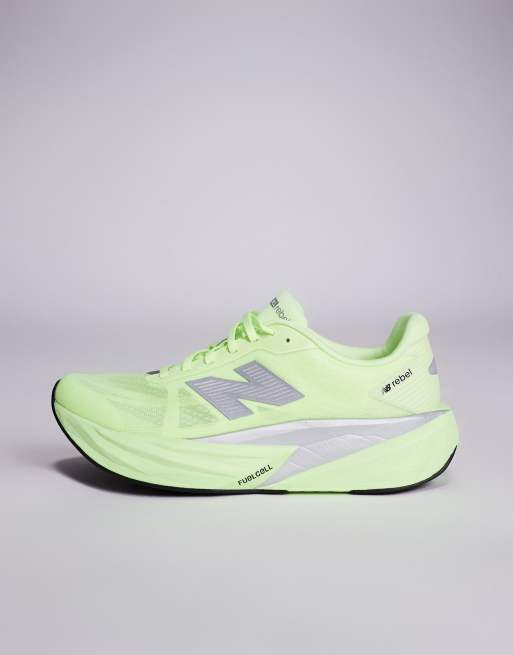 New Balance – FuelCell Rebel v5 – Lauf-Sneaker in Volt-Gelb, 2 von 5