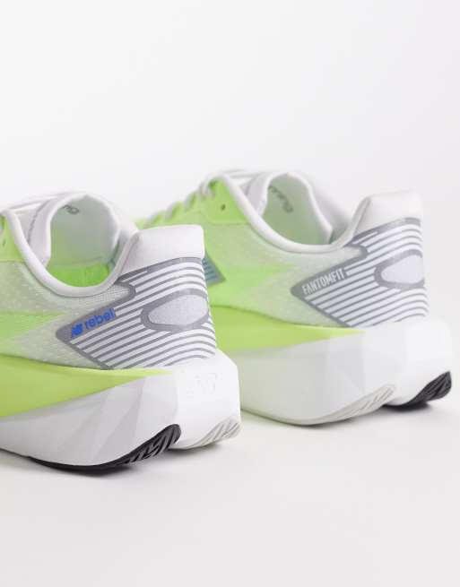 New Balance - FuelCell Rebel v5 - Neongule løbesneakers til kvinder, 2 af 5