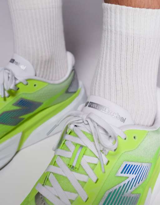 New Balance - FuelCell Rebel v5 - Neongule løbesneakers til mænd, 3 af 5