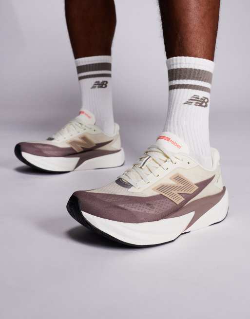 New Balance - Fuelcell Rebel v5 - Scarpe da corsa da uomo marroni e beige, 5 di 5