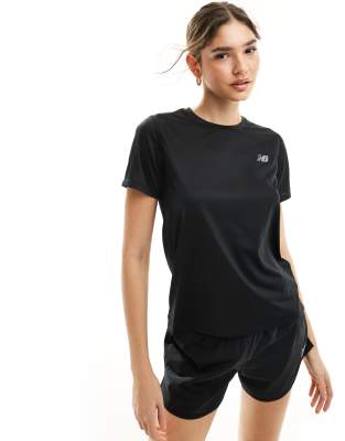 New Balance - Funktions-T-Shirt in Schwarz