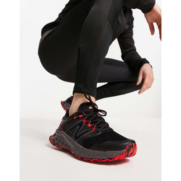 New Balance GARO running trainers in black | ASOS