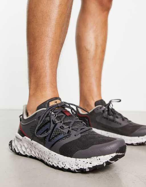 New Balance GARO running trainers in grey ASOS