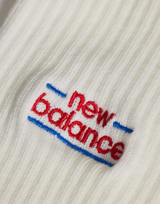 New Balance – Grå och vita, halvhöga strumpor med broderi, 2-pack, 2 av 3
