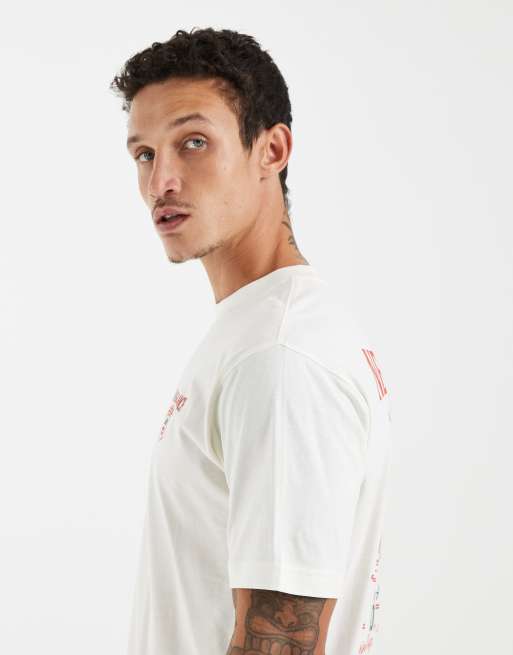 New Balance grab a bite London grafisk t-shirt i vitt, 3 av 5