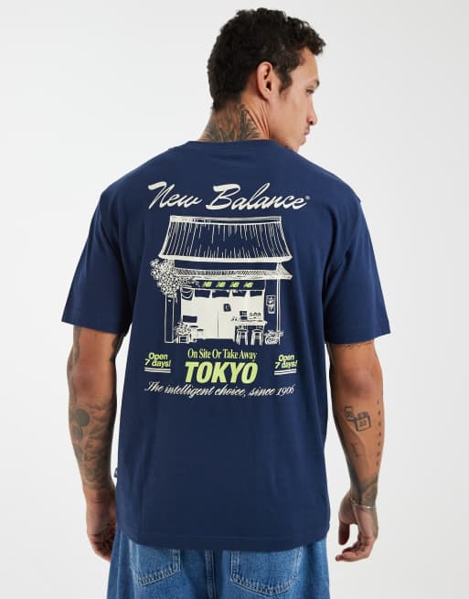 New Balance grab a bite Tokyo grafisk T-shirt i navy, 4 af 5
