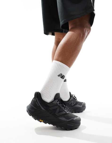 New Balance Hier running trainers in black - view 1
