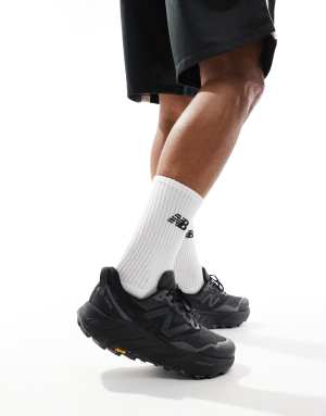 New Balance Hier running trainers in black